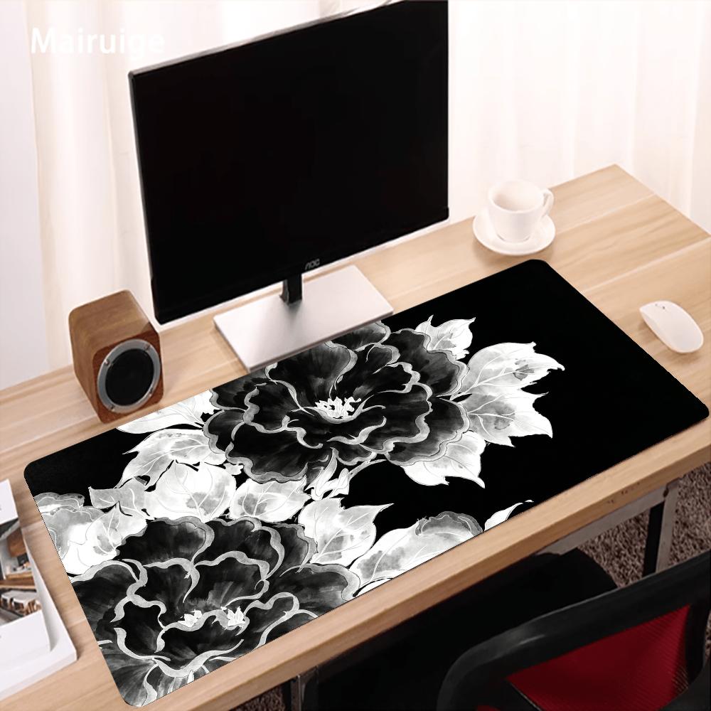 Czarno-biała podkładka pod mys – Desk Setup Black And White recenzja i cena