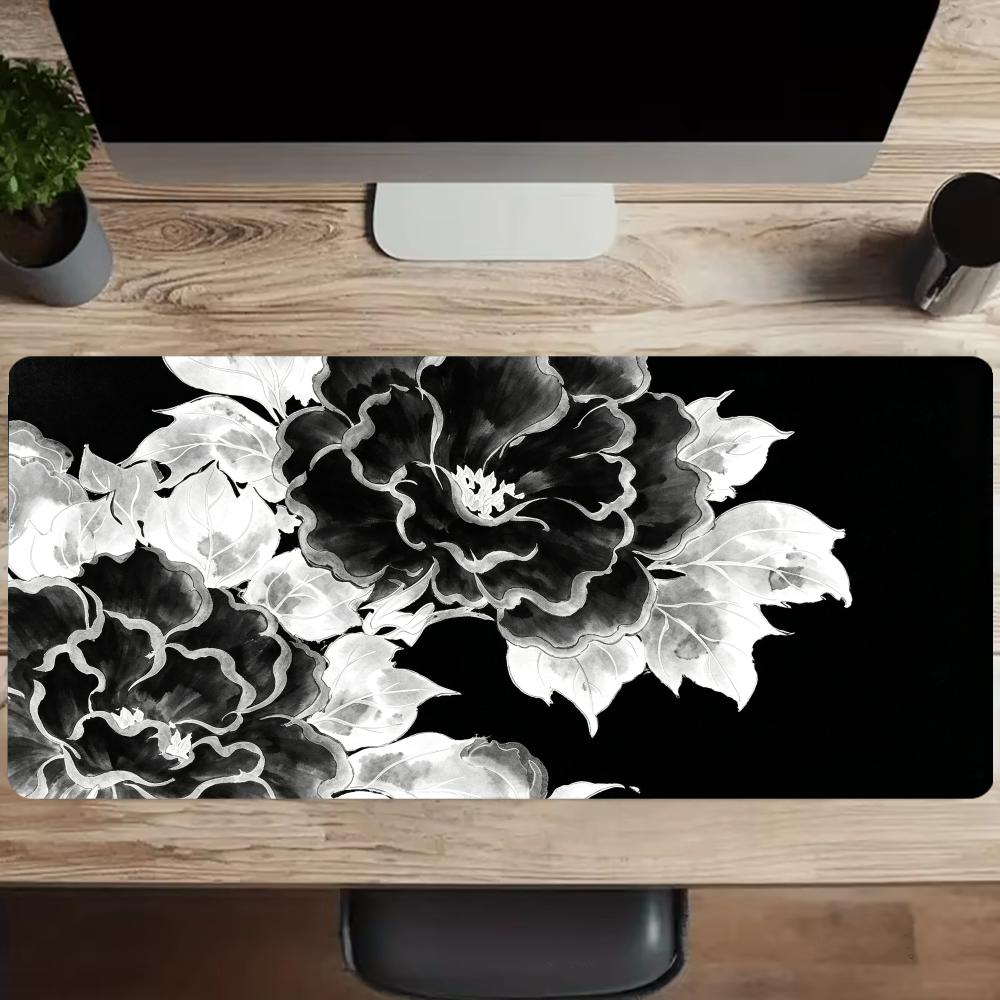 Czarno-biała podkładka pod mys – Desk Setup Black And White recenzja i cena