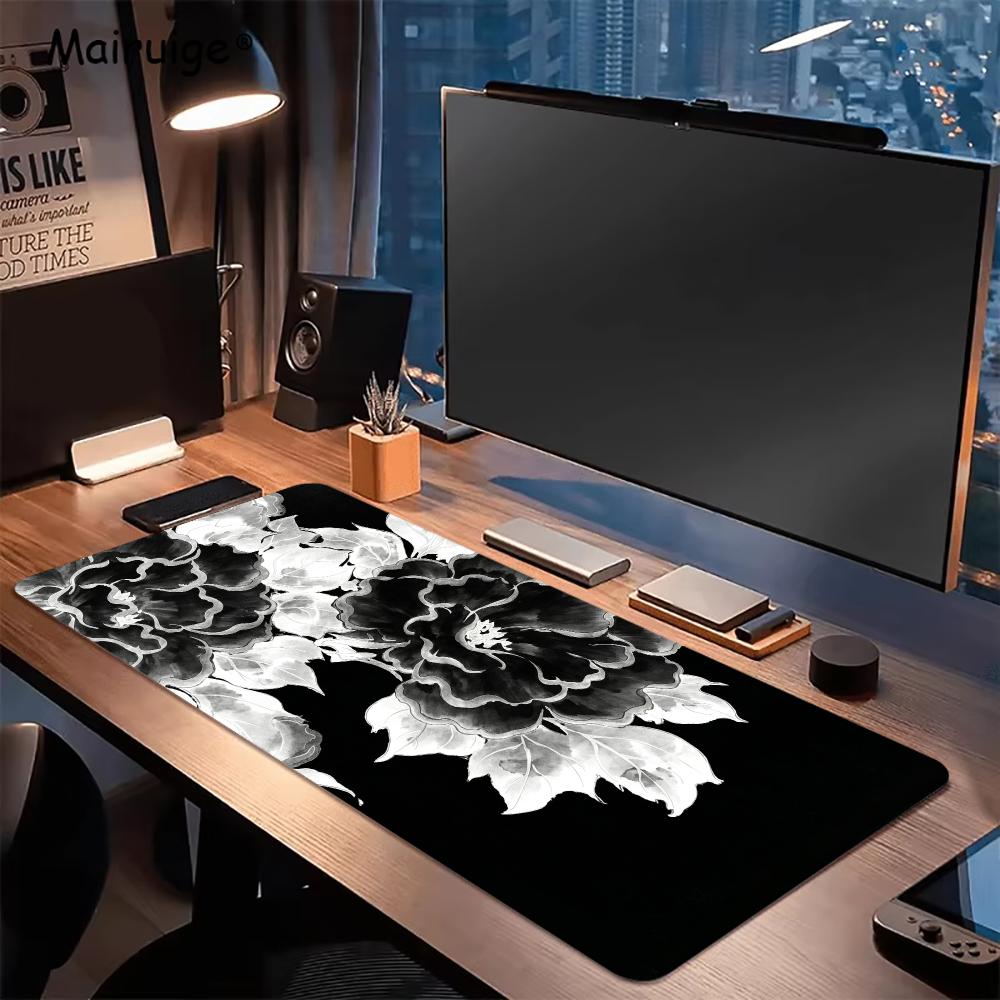 Czarno-biała podkładka pod mys – Desk Setup Black And White recenzja i cena