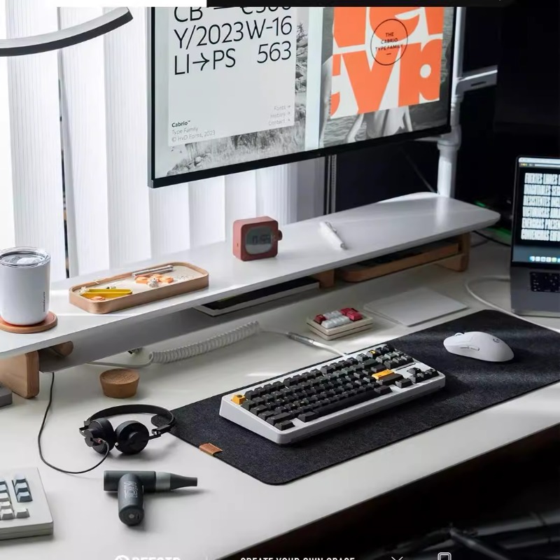 Nowoczesny podnośnik monitora  – Desk Setup Laptop And Monitor recenzja i cena