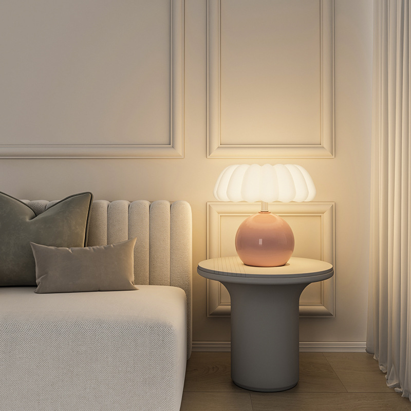 Lampka nocna w stylu kremowym  – Desk Setup White recenzja i cena