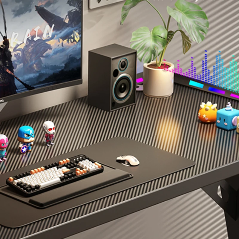 Konsole do gier Biurka kompute – Desk Setup Laptop And Monitor recenzja i cena