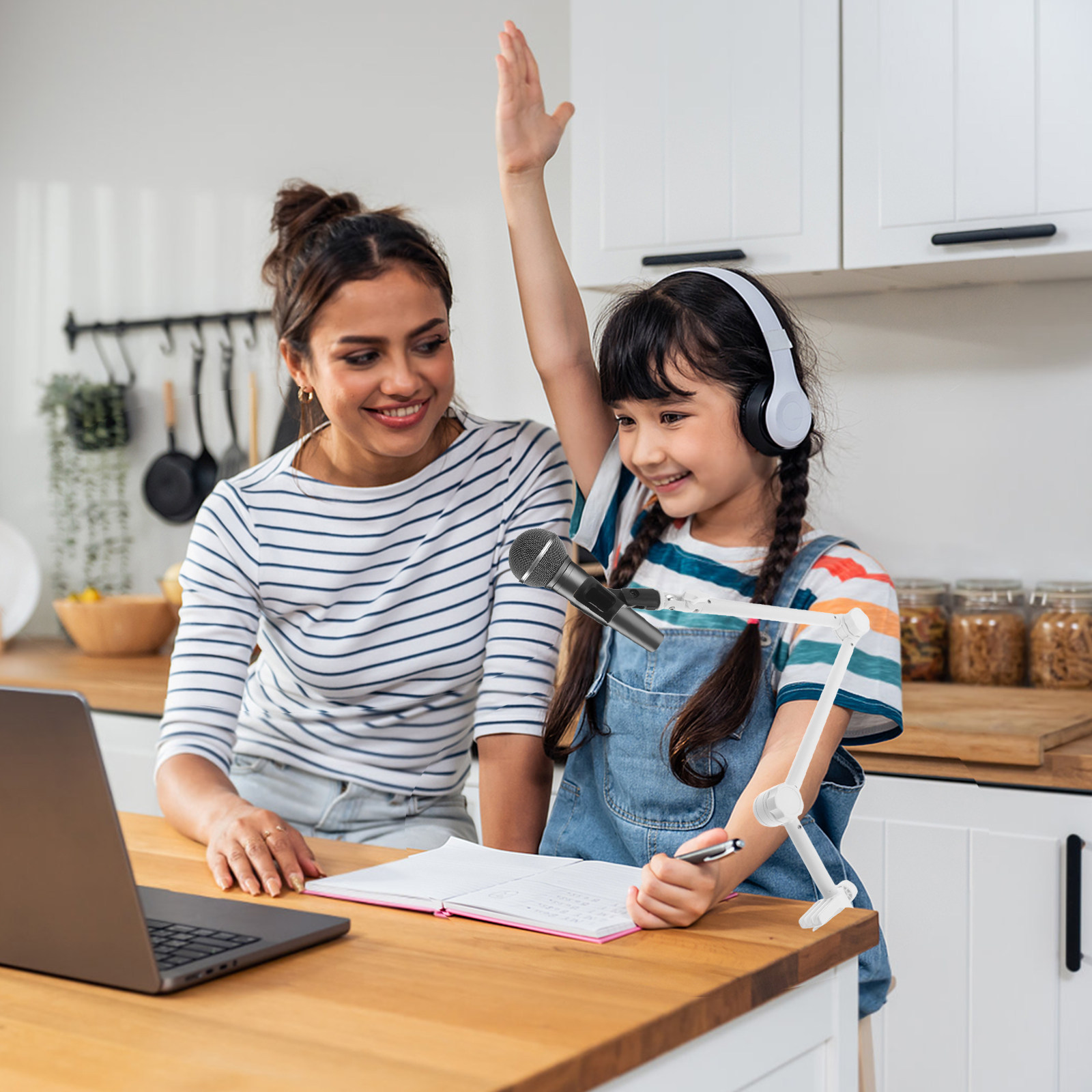 1 zestaw białego, regulowanego – Desk Setup White recenzja i cena