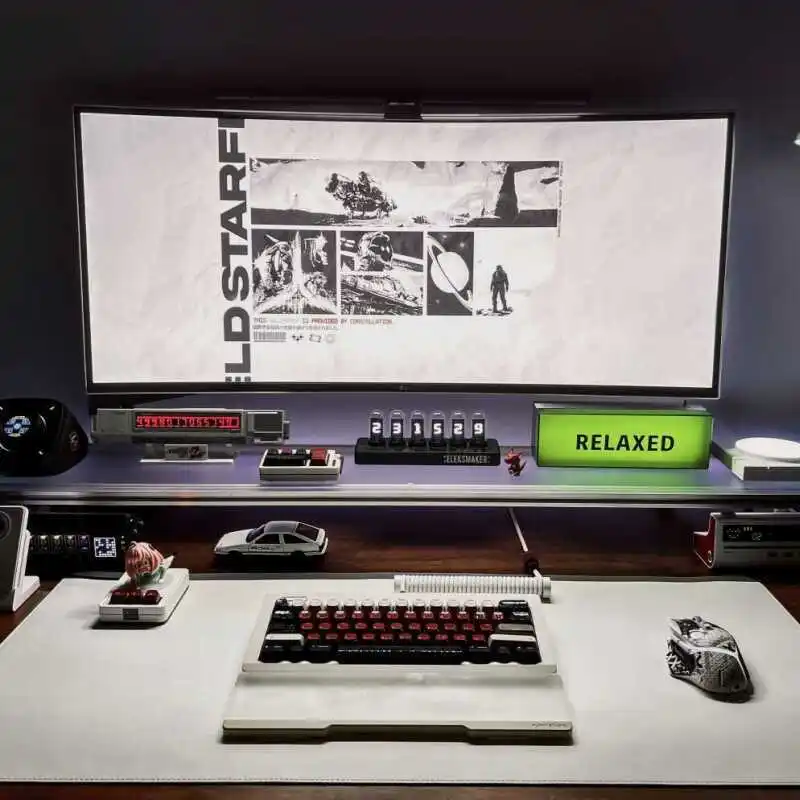 Aluminiowy Stojak na Monitor A – Desk Setup Laptop And Monitor recenzja i cena